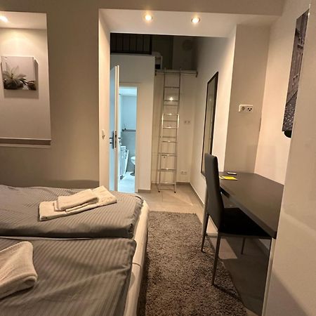 Estelada Boarding Houses - Bogenhausen Münih Dış mekan fotoğraf
